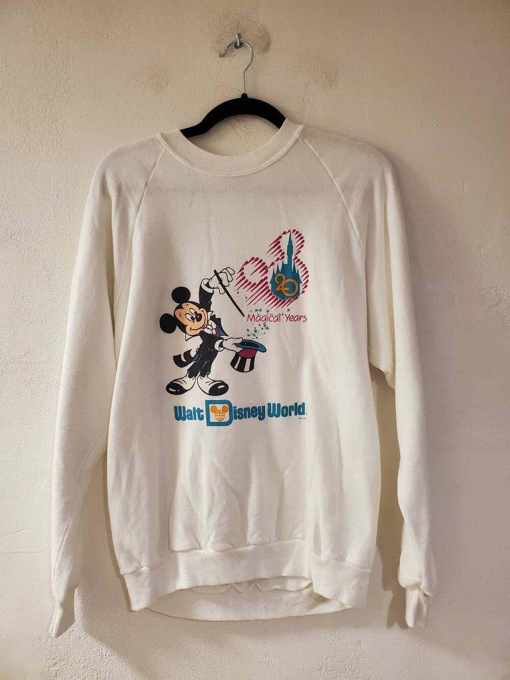 Disney World Anniversary Vintage Mickey Mouse Sweatshirt in White XL